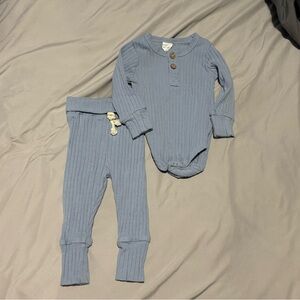 EUC Little Ones Shop ribbed set.